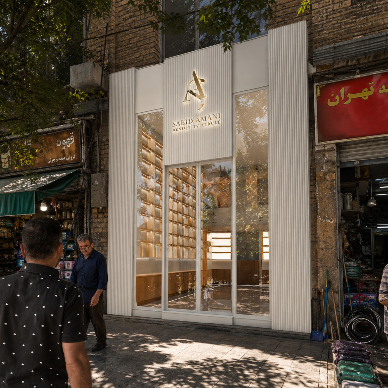 اجرای دکور مغازه و فروشگاه ویترین و تابلو